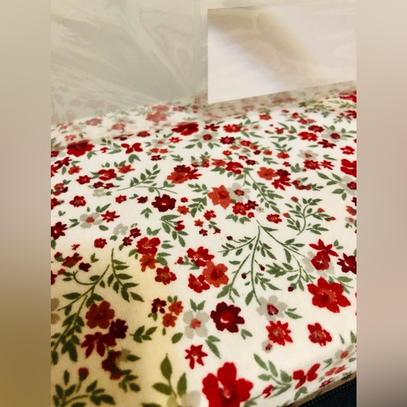 Charter Club Flannel Full Sheet Set 100% Cotton Red Floral New, 4 Pcs - Picture 8 of 8